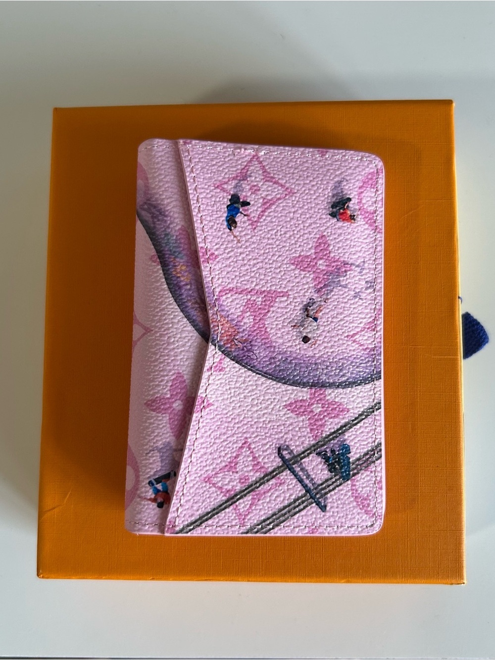 Louis Vuitton Skateboard Pink Pocket Organizer - Picture 2 of 4